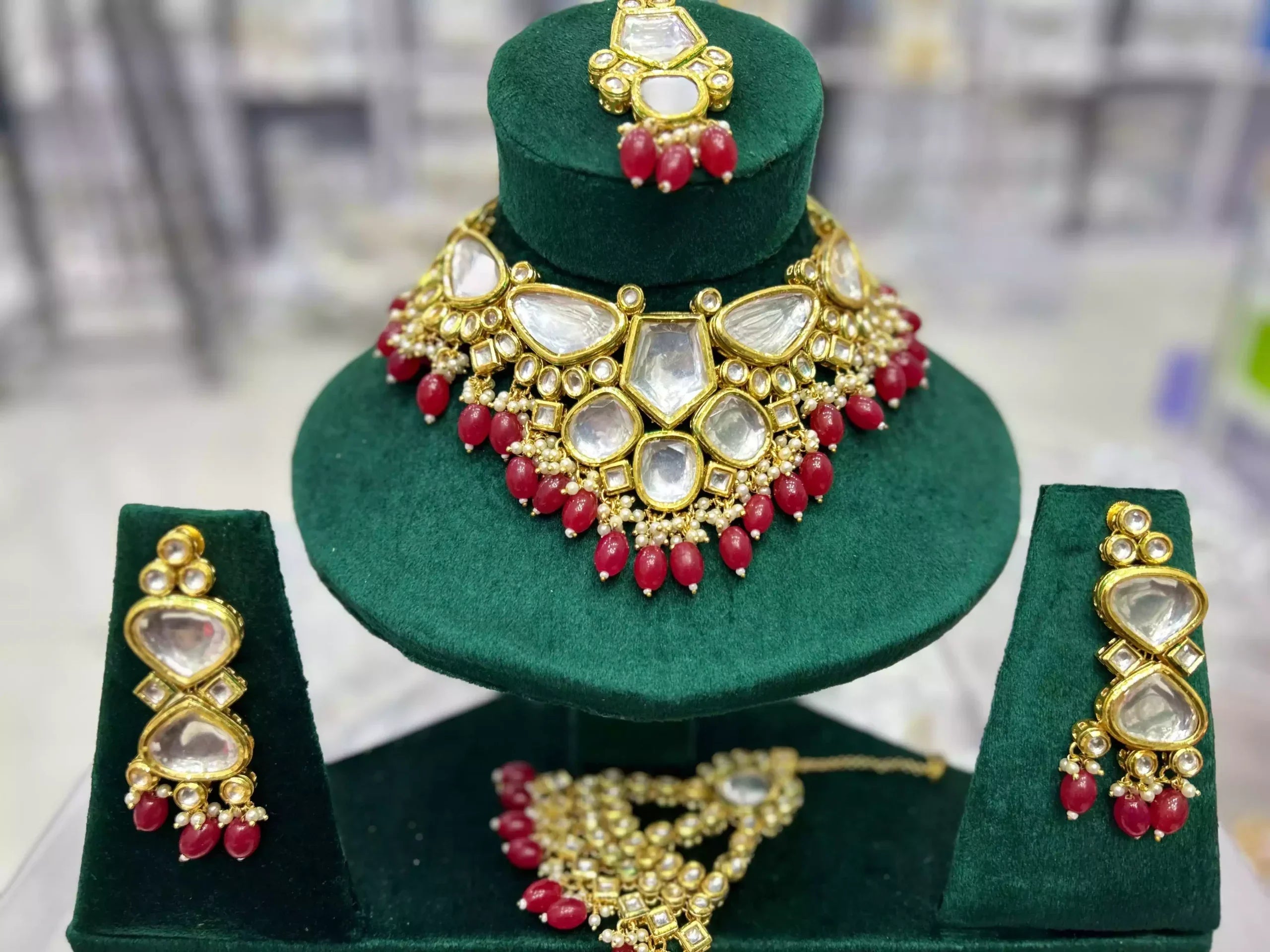 Kundan bridal set with jhumar (back meenakari)