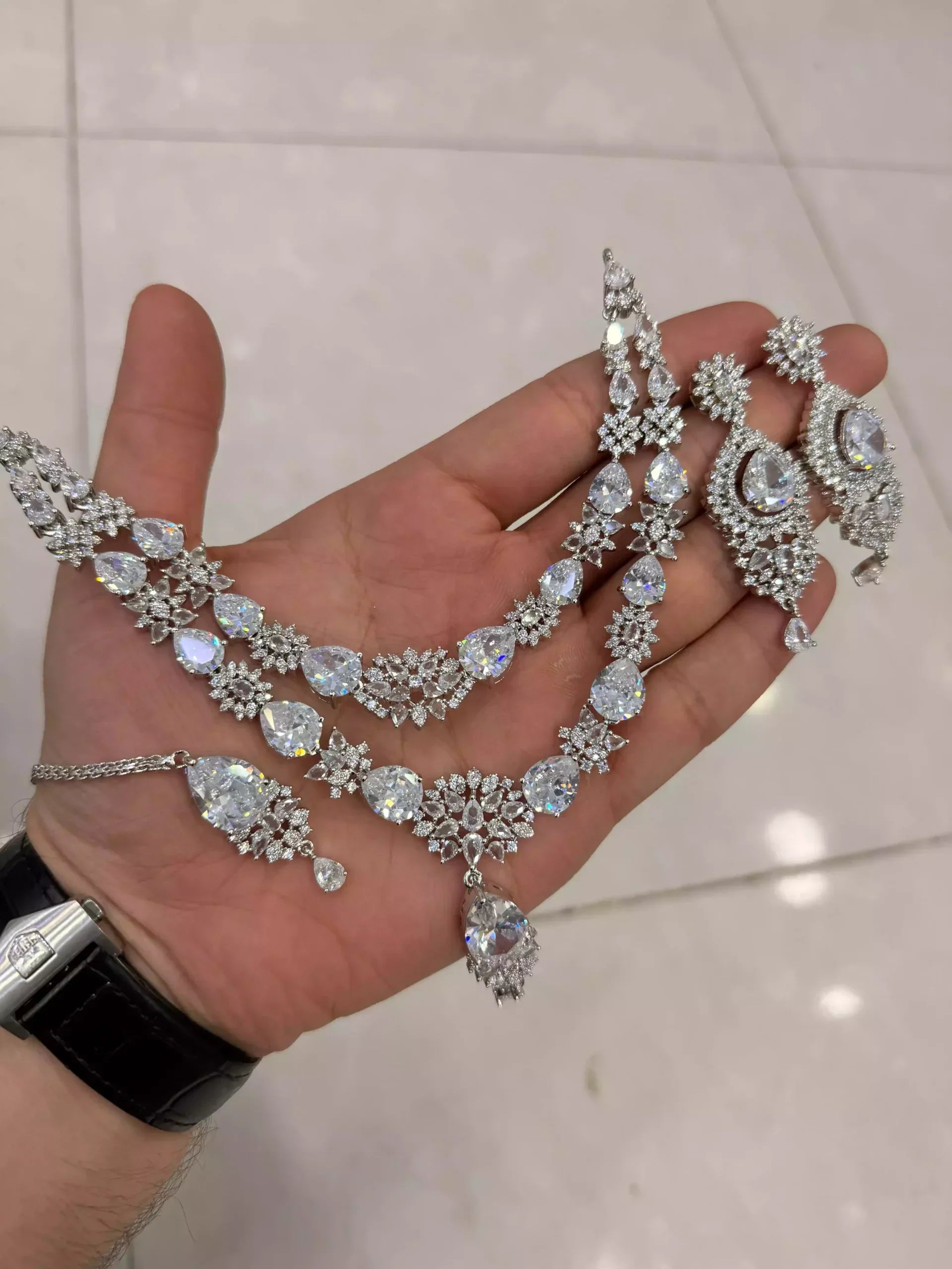 American diamond 1 carat bridal set Secondary image