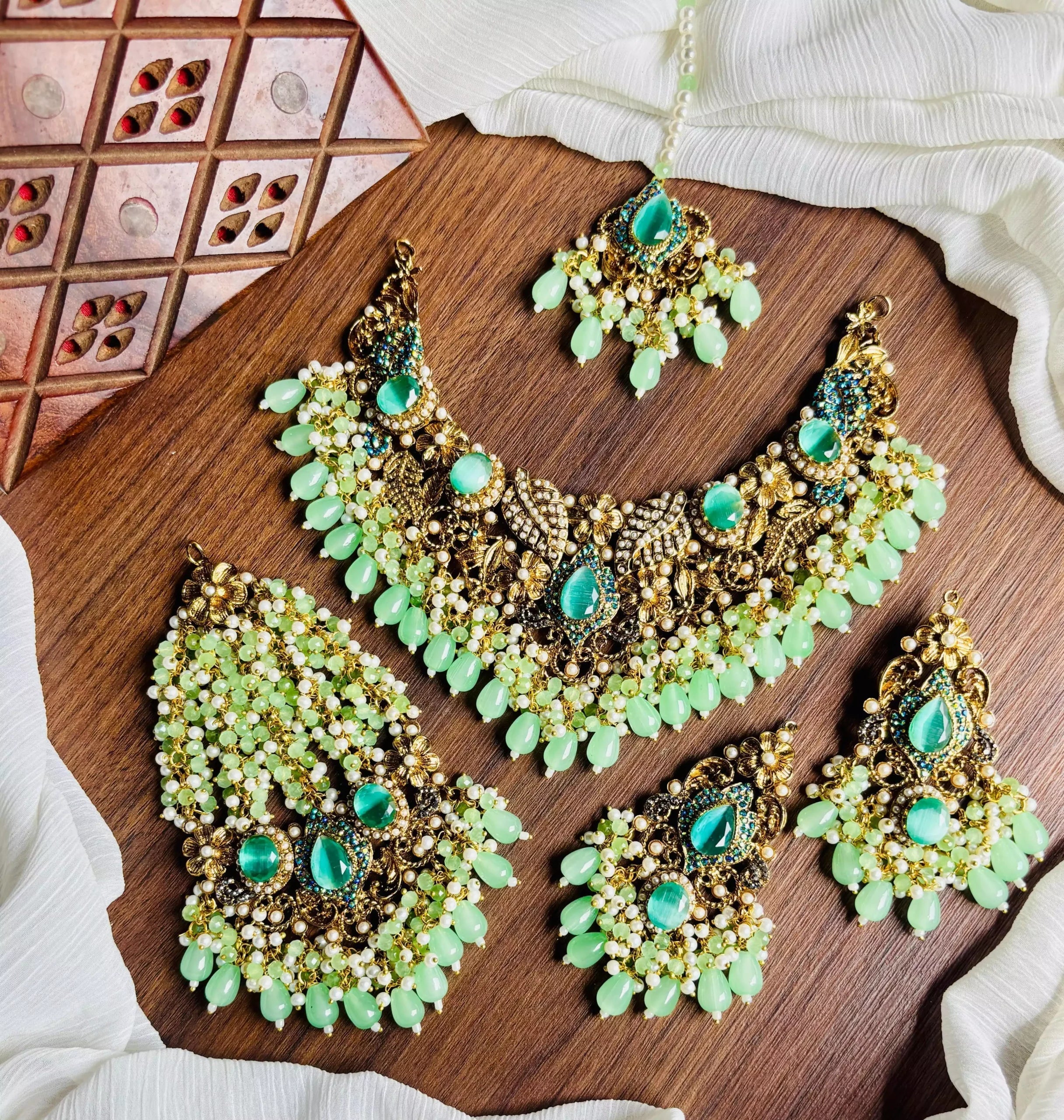 Handmade heavy bridal set