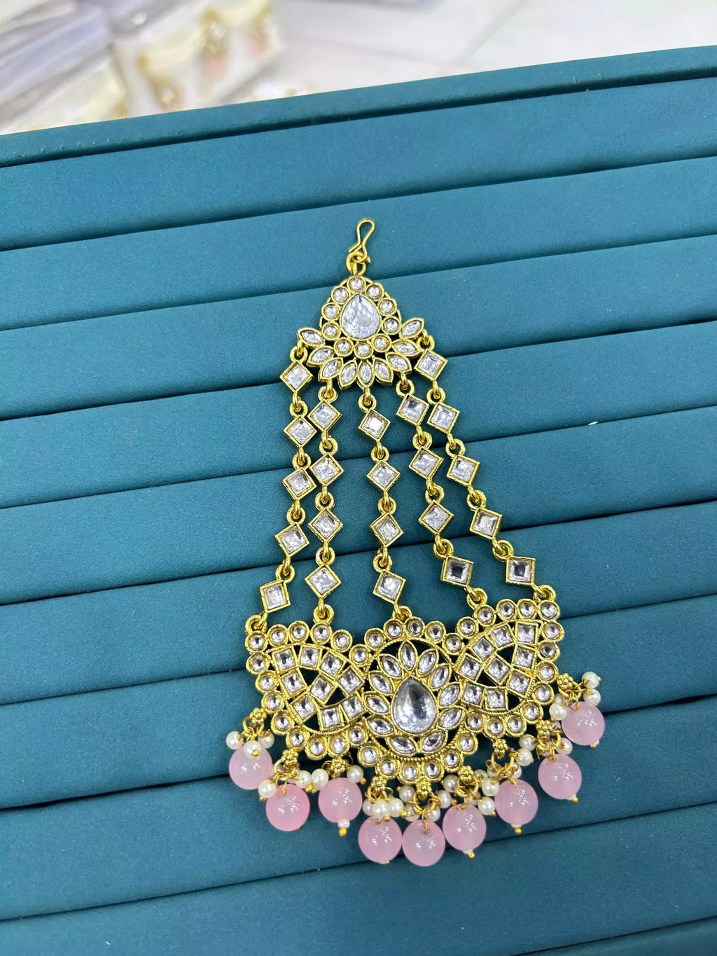 Kundan jhumar