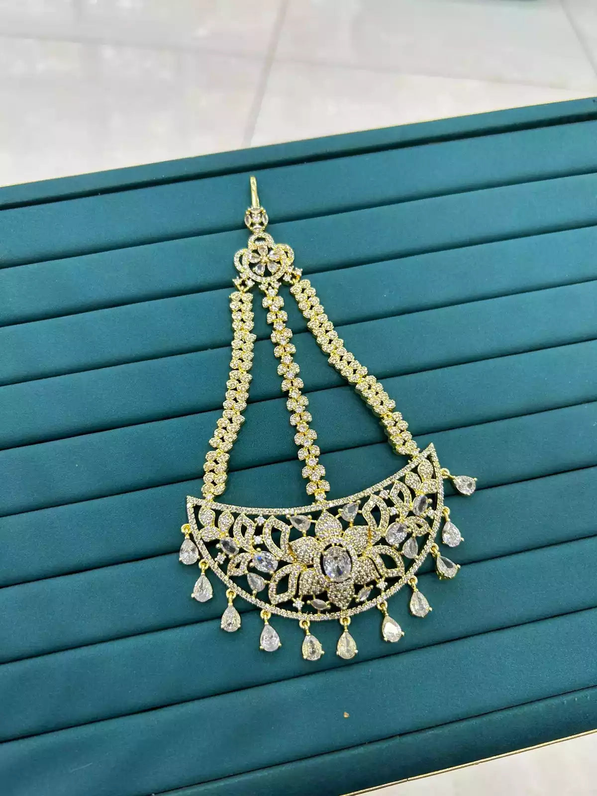 American diamond jhumar Main image