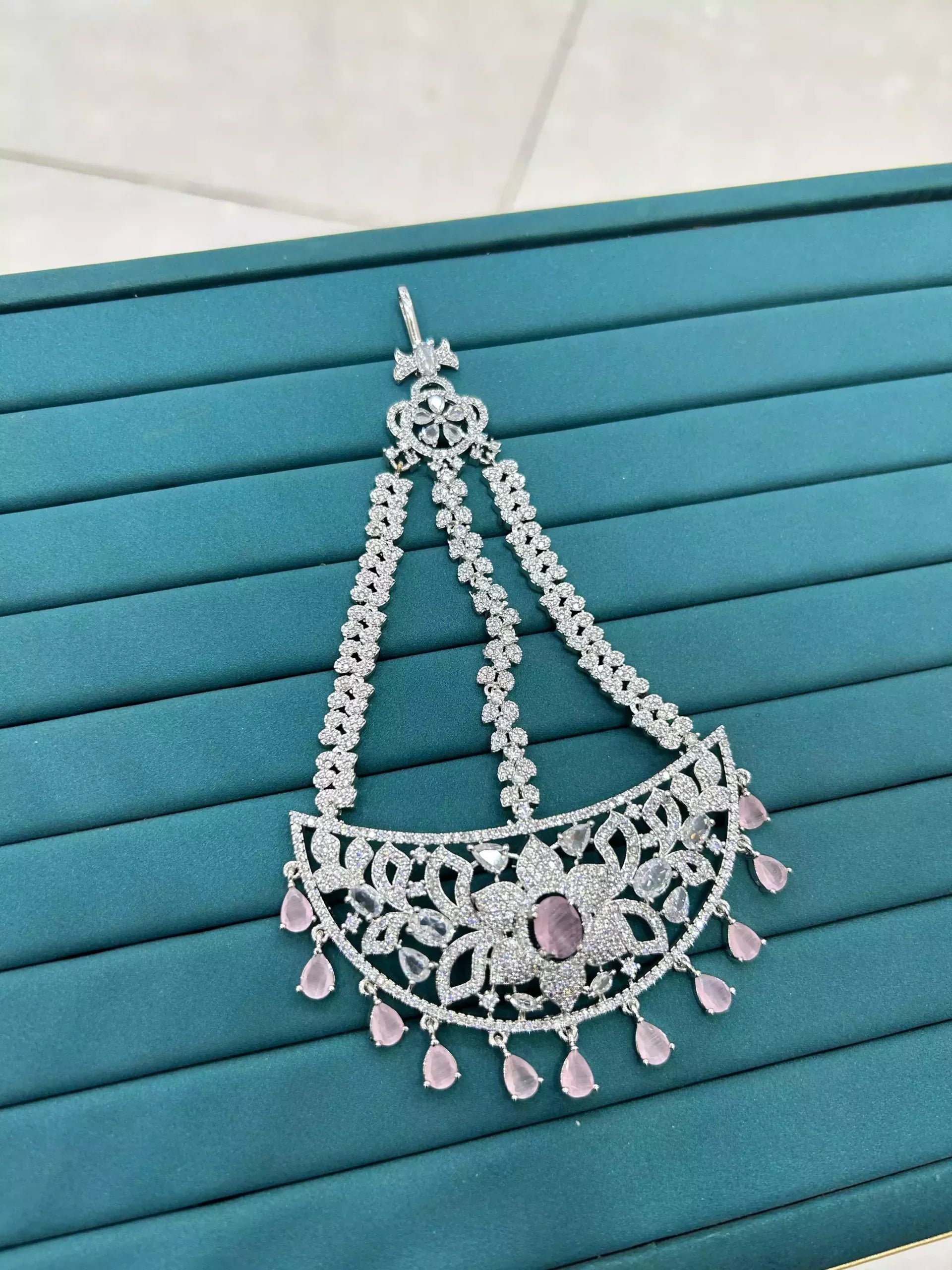 American diamond jhumar Secondary image