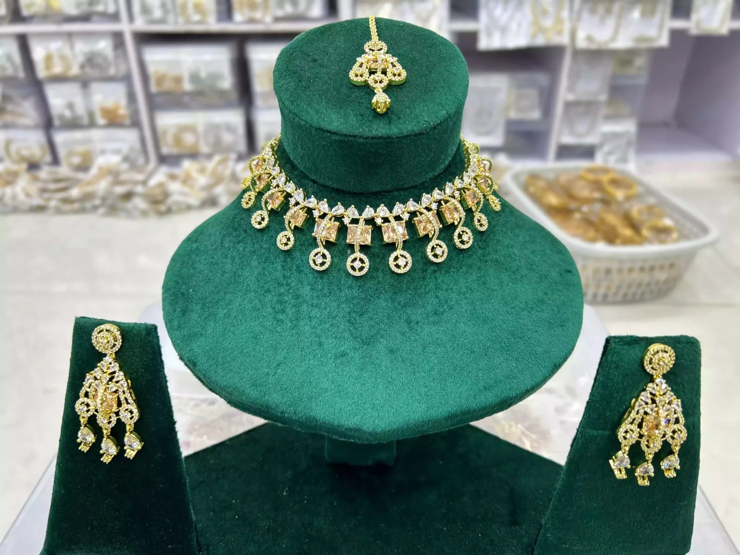 American diamond necklace set