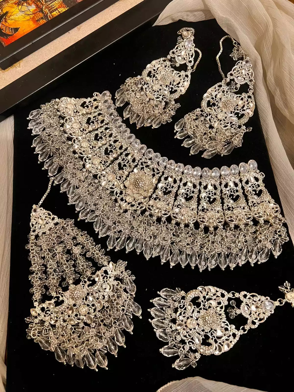 Handmade heavy bridal set