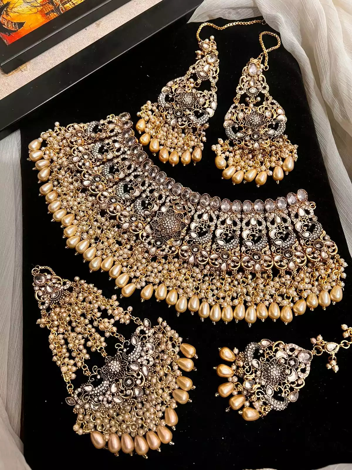 Handmade heavy bridal set