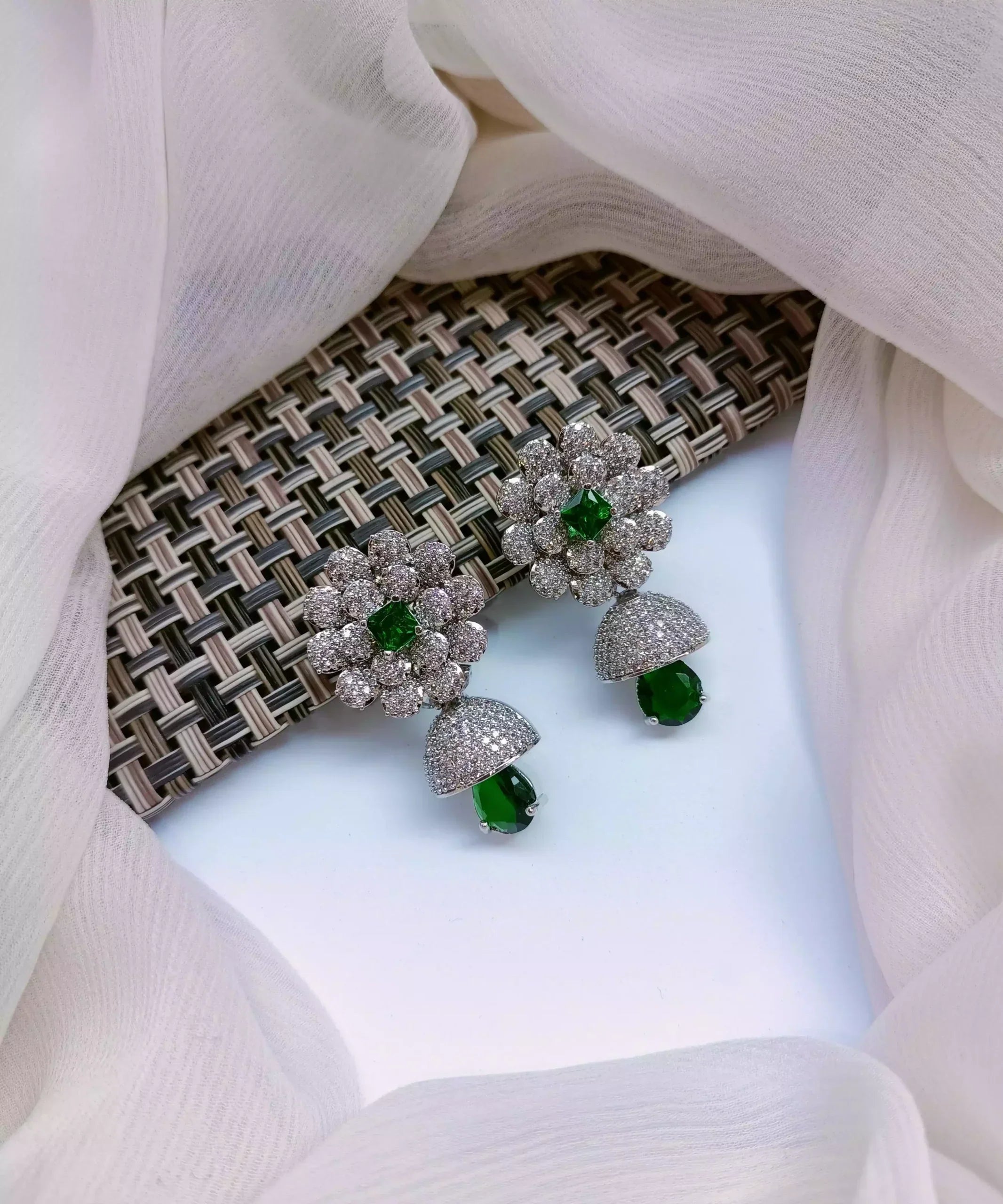 Micro zircon earrings Main image