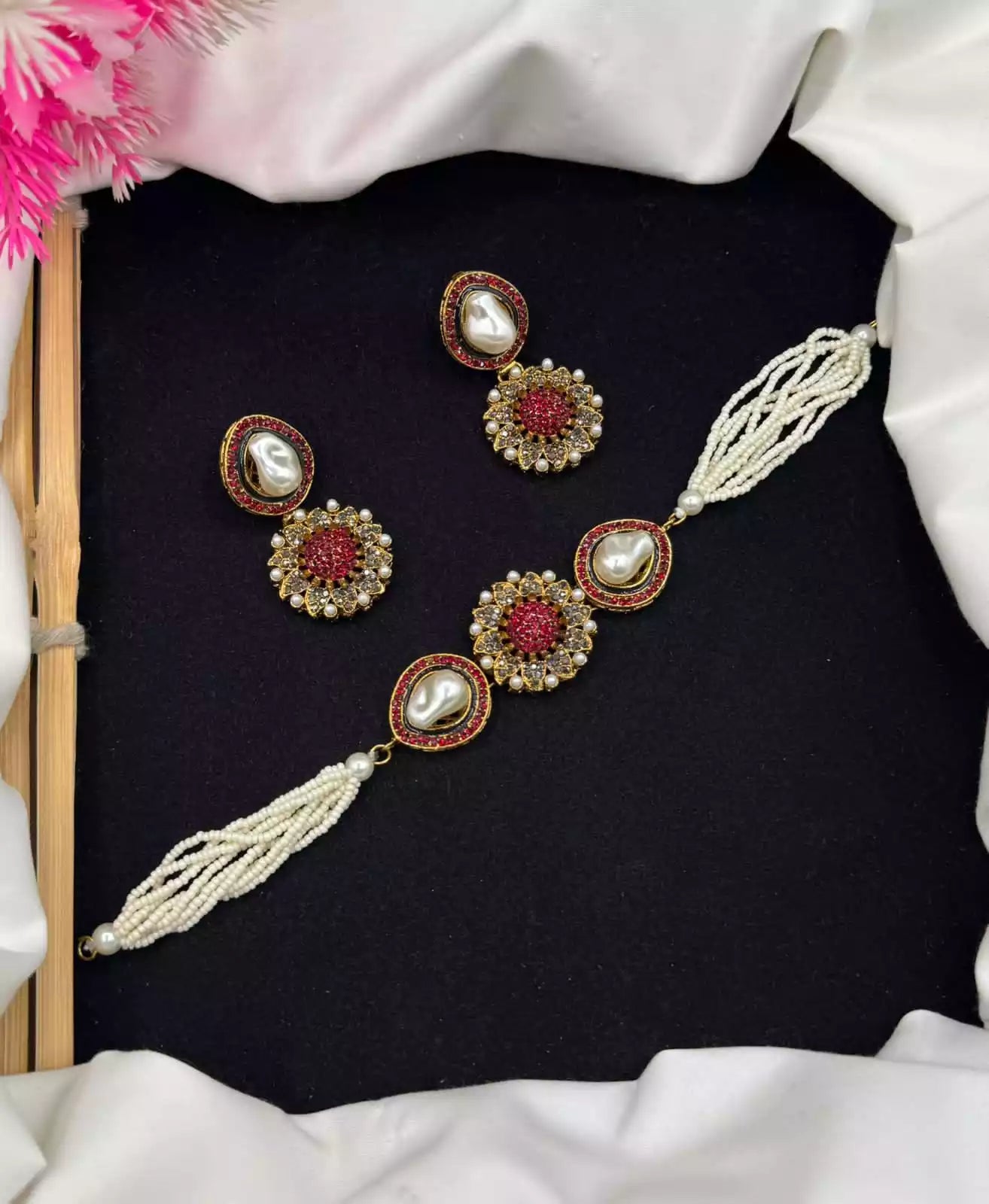 Handmade mother pearl choker set
