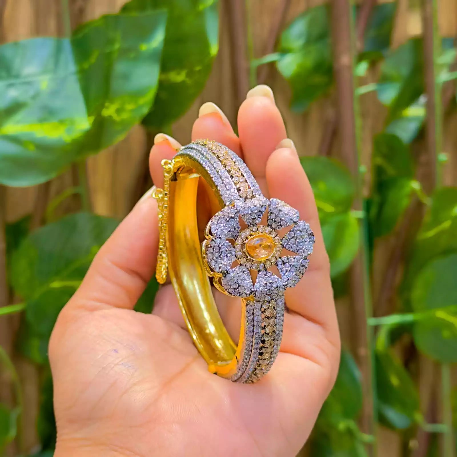 Rp jarao floral kara Secondary image