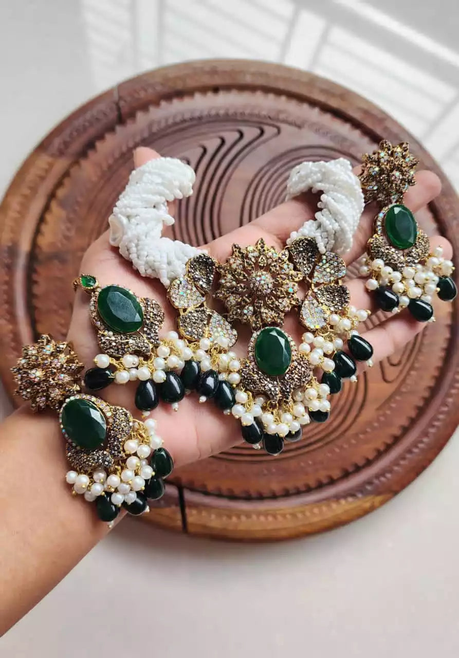 Doublet zircon choker set Main image