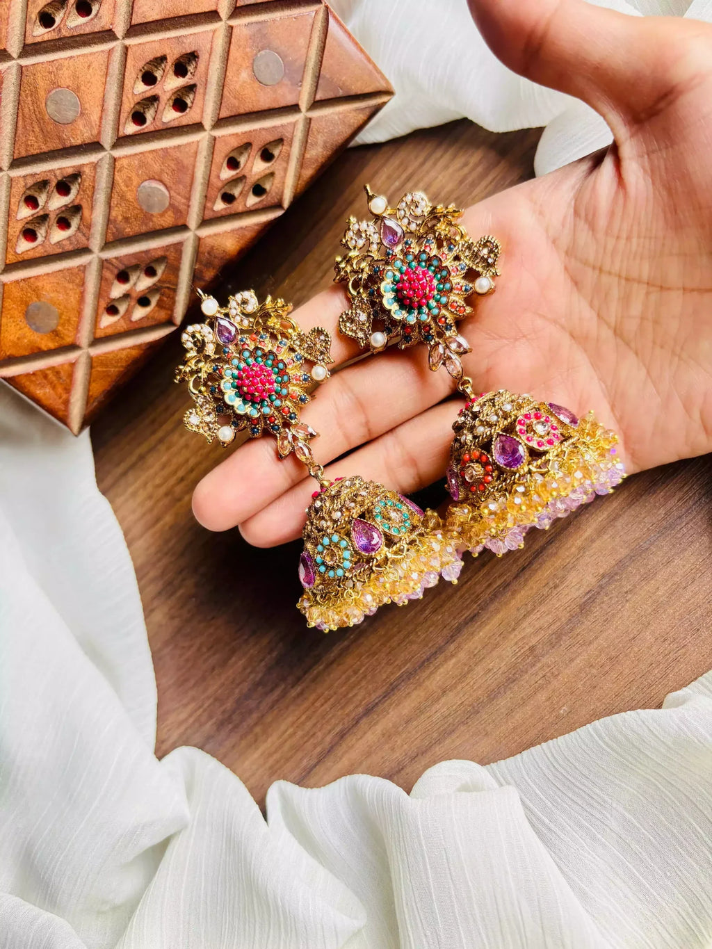 Noratan jhumki