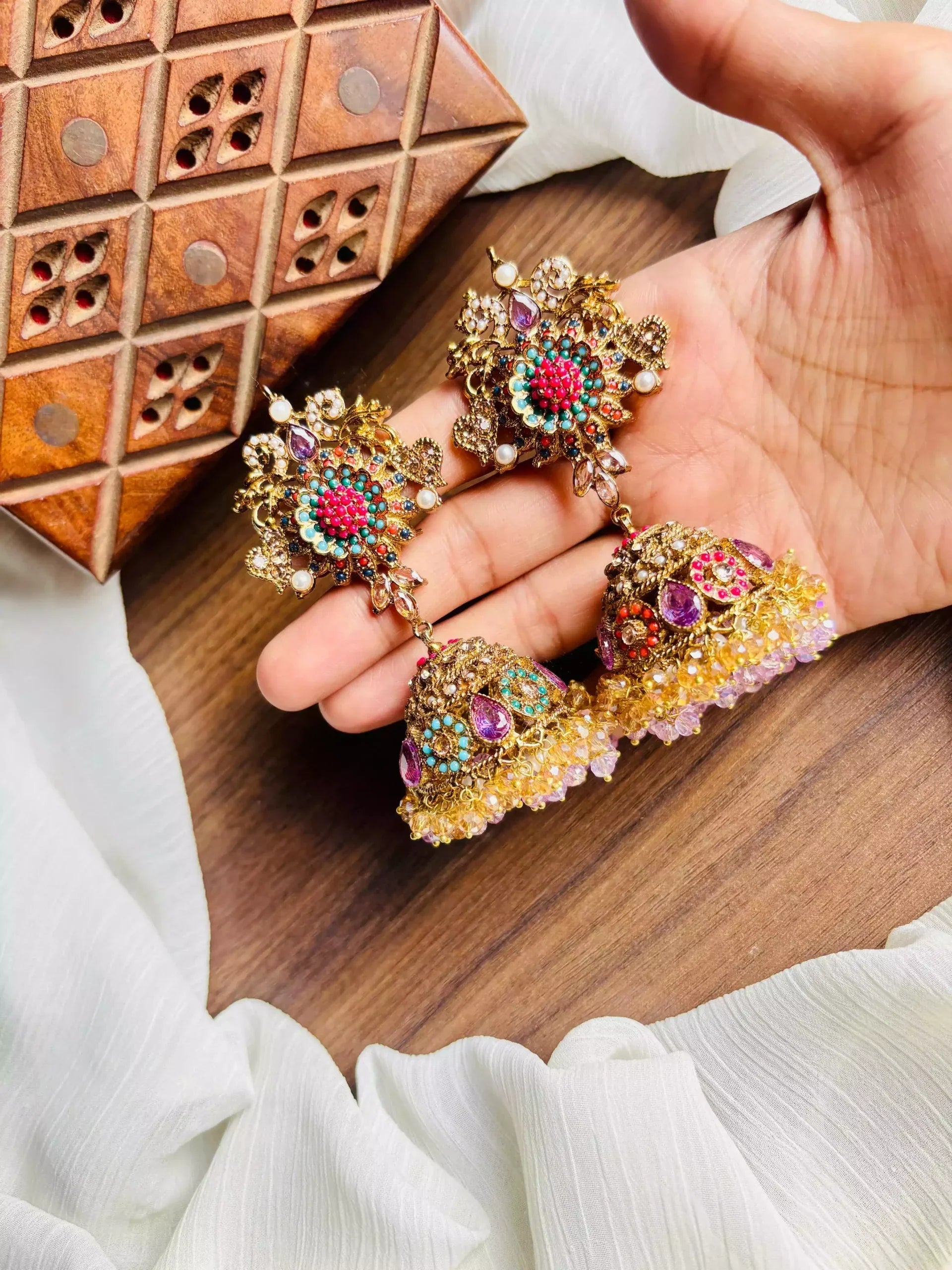 Noratan jhumki Main image