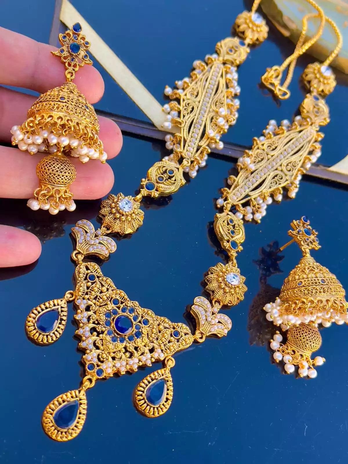 Egyptian set with jhumki earrings Secondary image