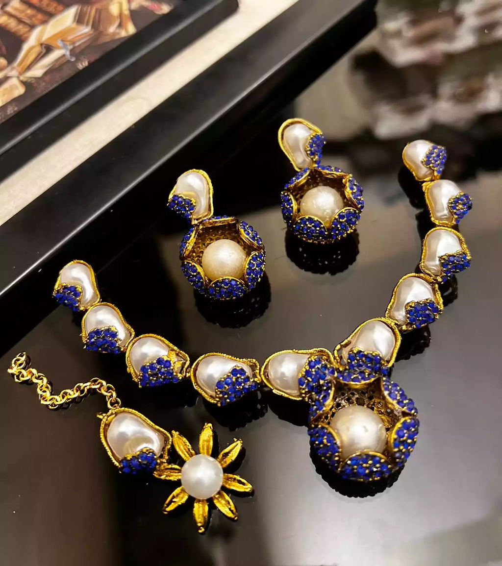 Mother pearl necklace set