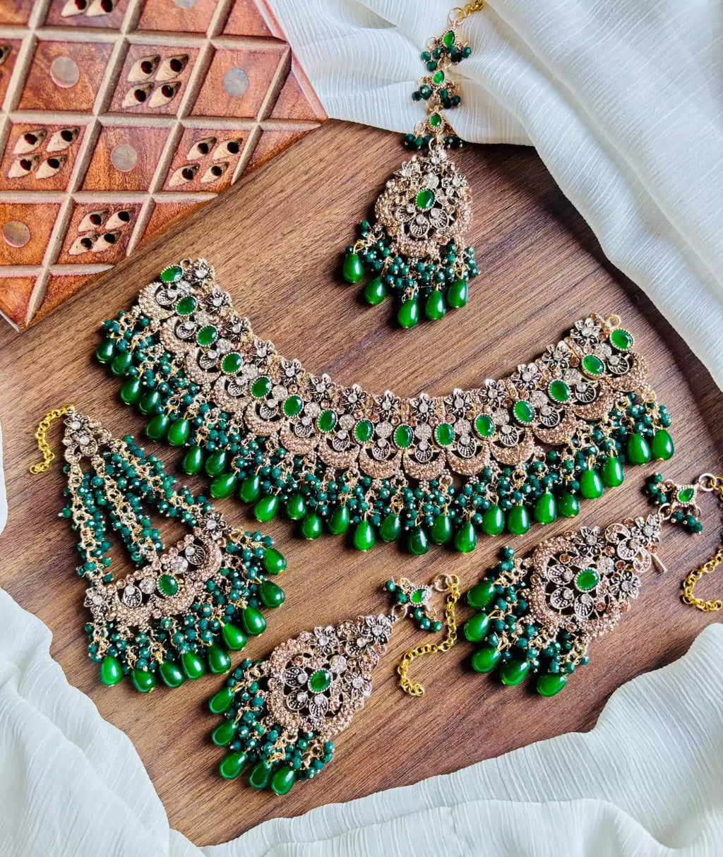 Handmade elegant bridal set