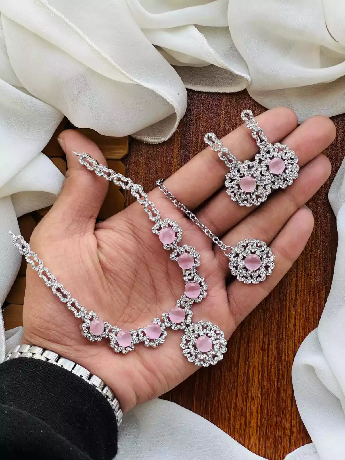 Zircon necklace set Main image