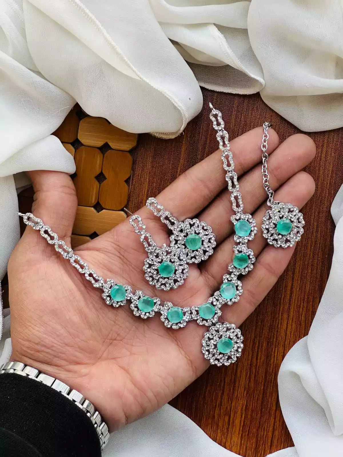 Zircon necklace set