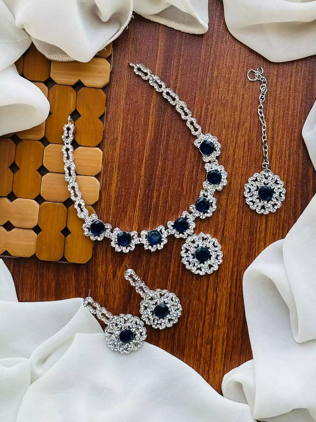 Zircon necklace set