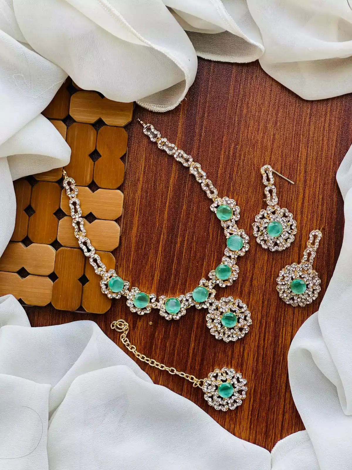 Zircon necklace set