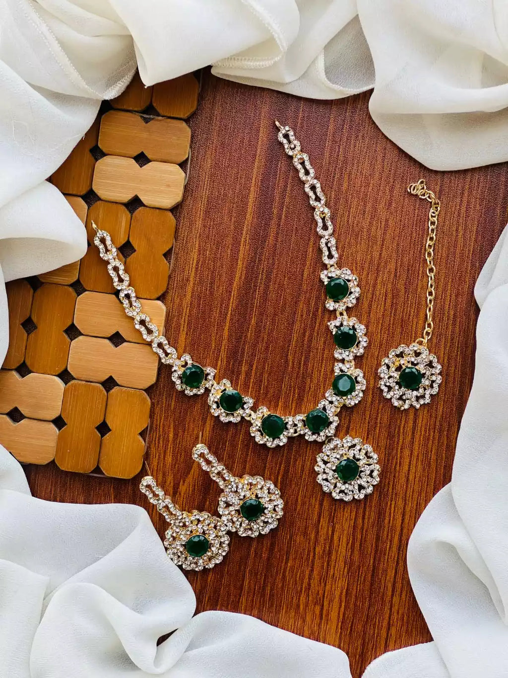 Zircon necklace set