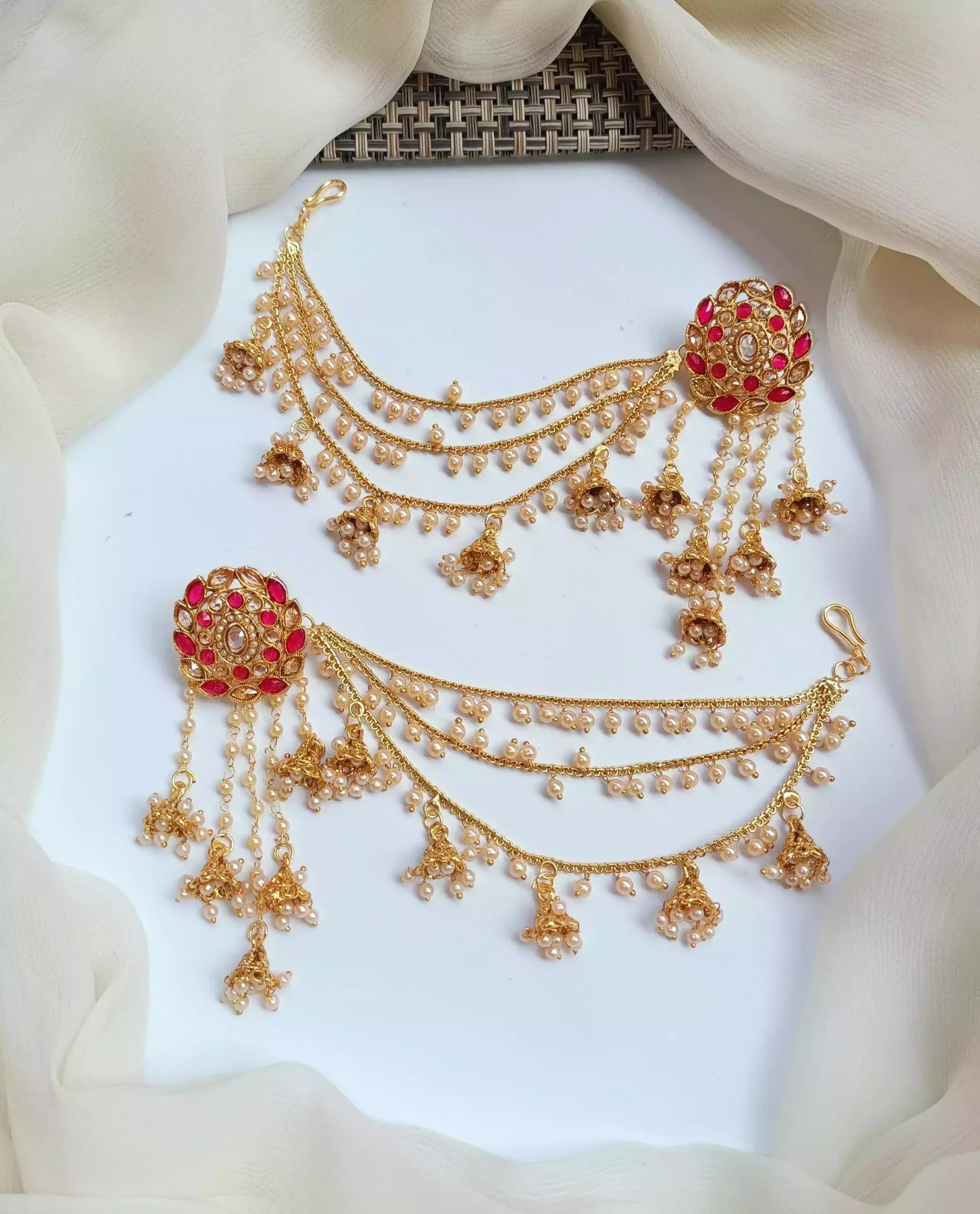 Kundan bahawalpuri earrings Secondary image