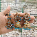Zircon earrings with teeka