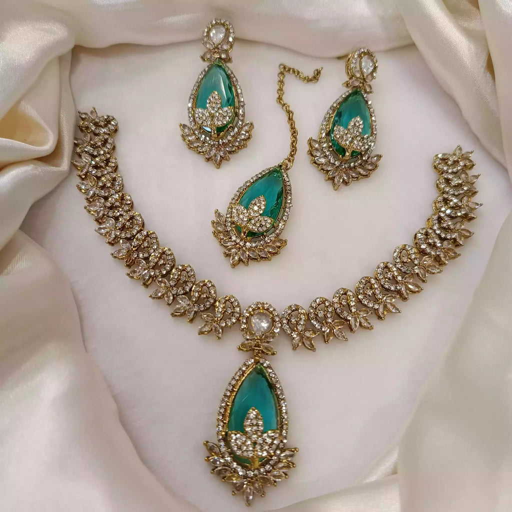 Zircon necklace set