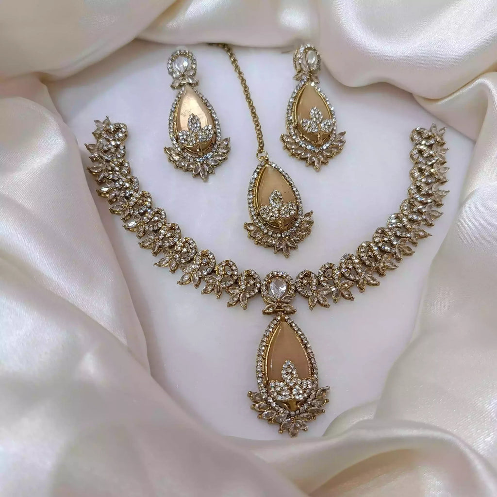 Zircon necklace set