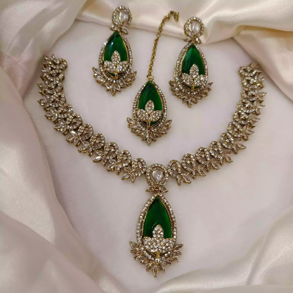 Zircon necklace set