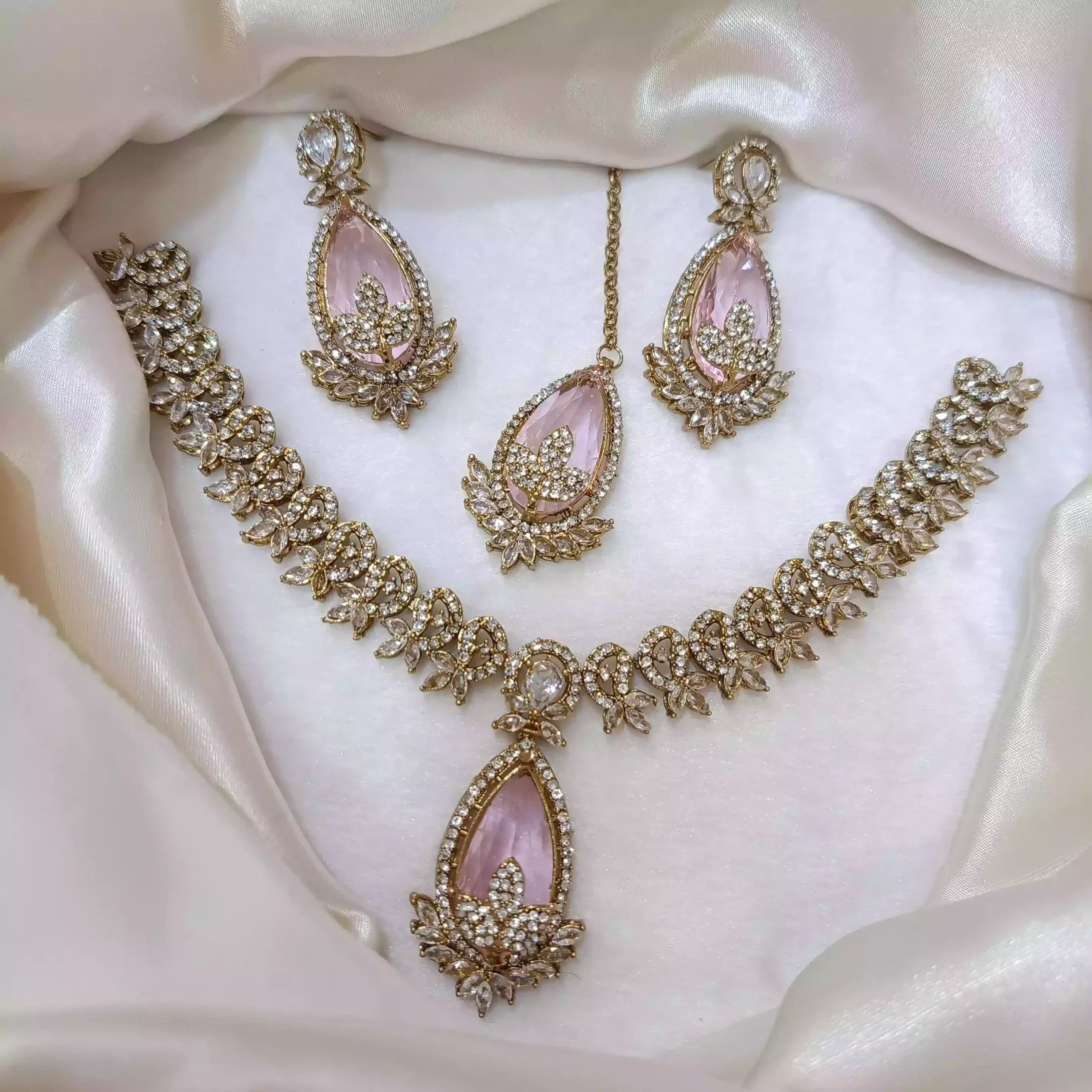 Zircon necklace set
