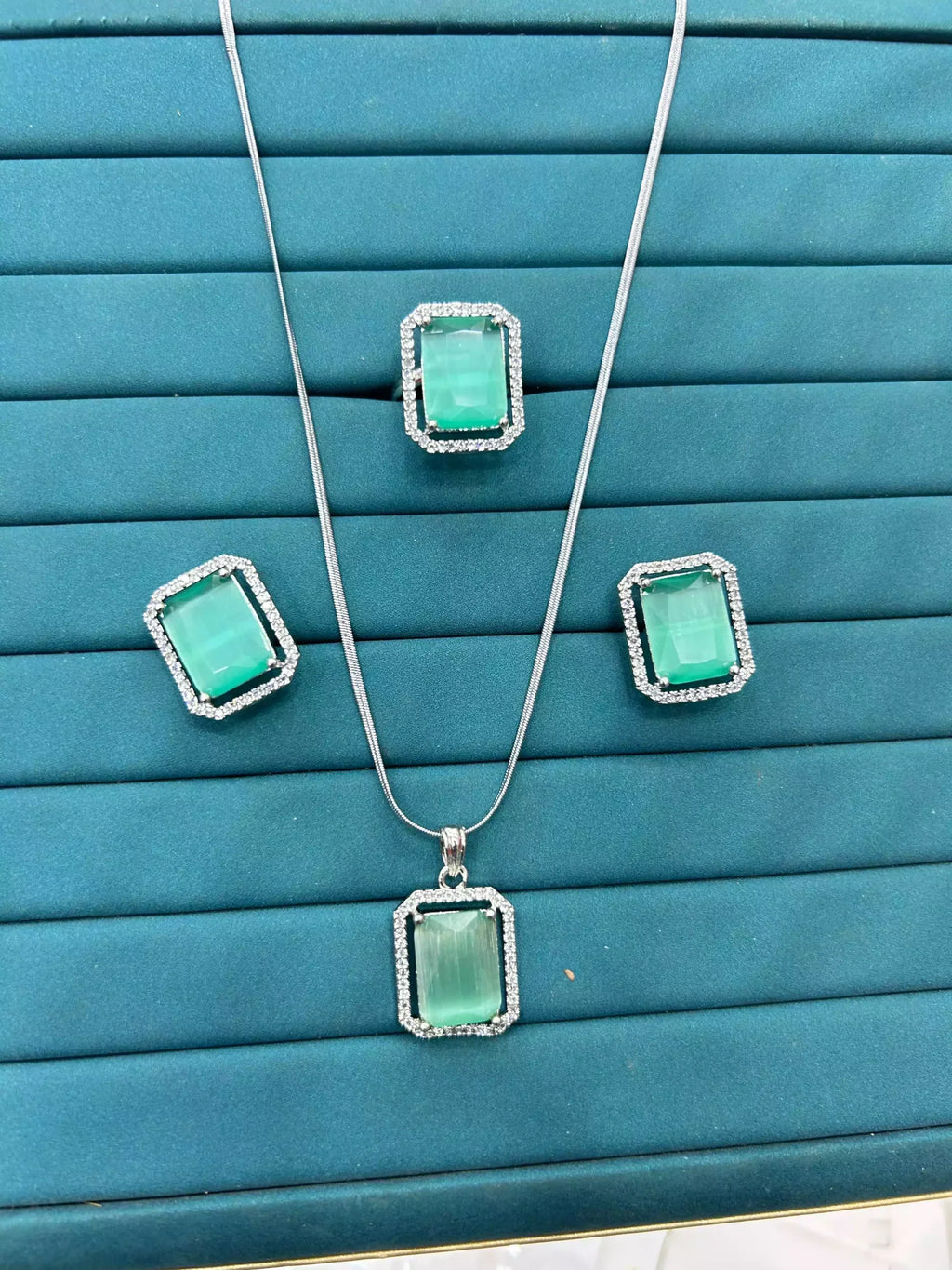AD zircon set with ring