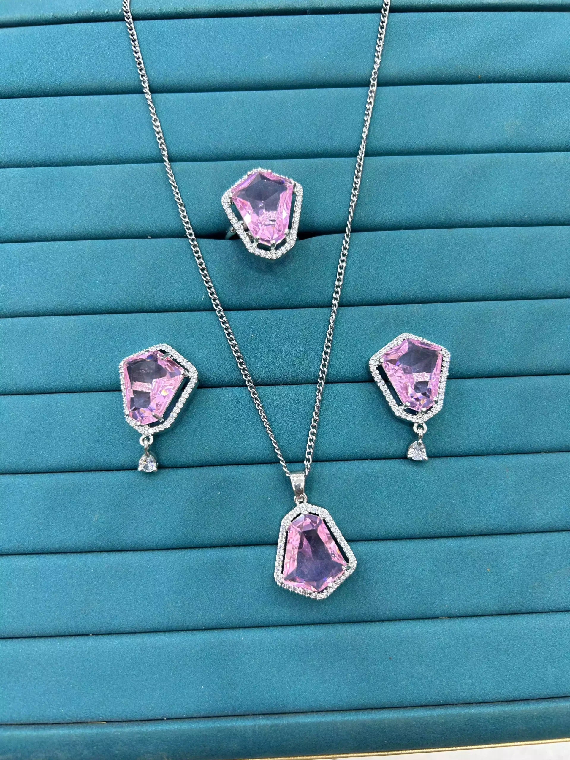 AD zircon set with ring