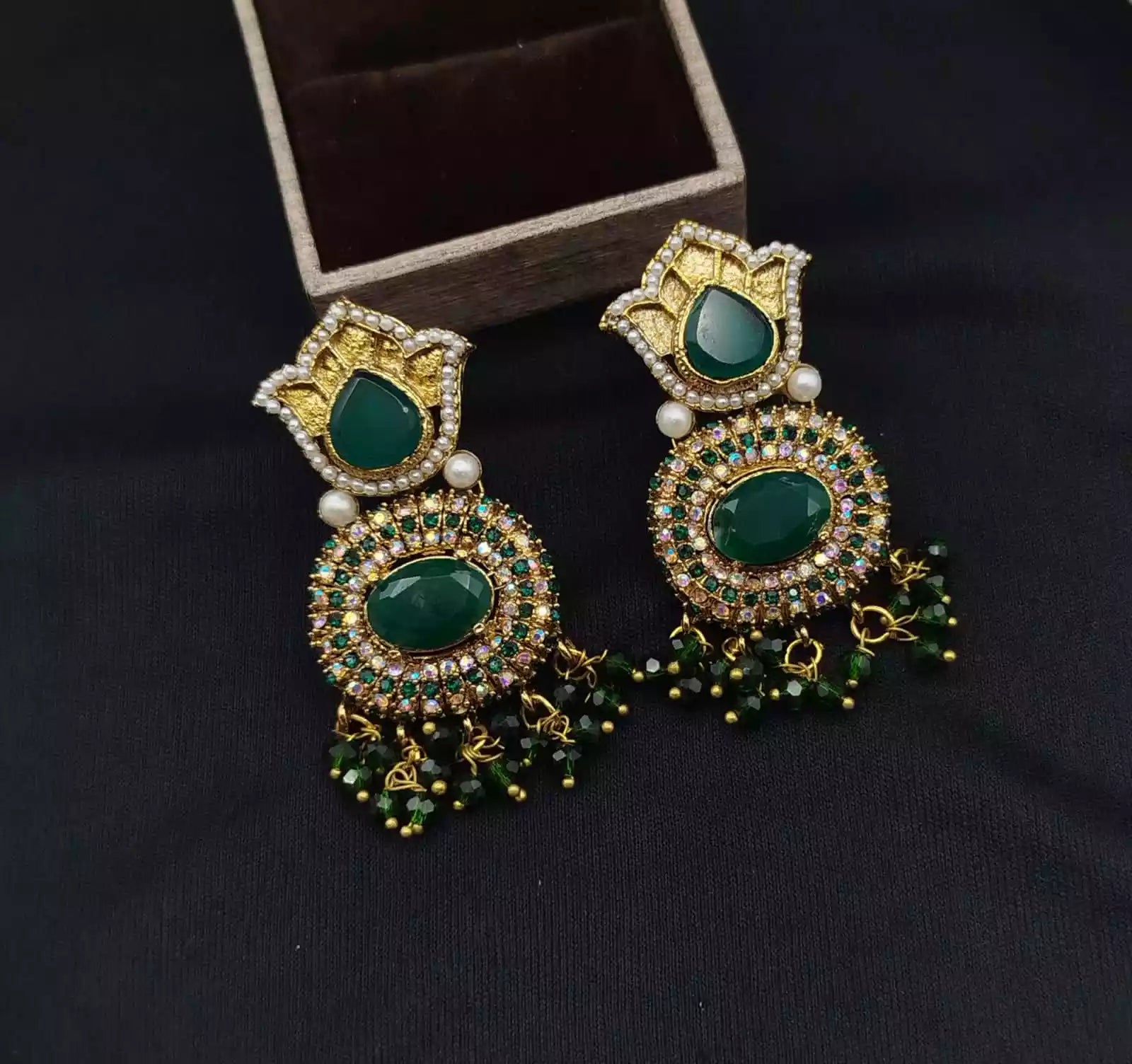 Zircon earrings