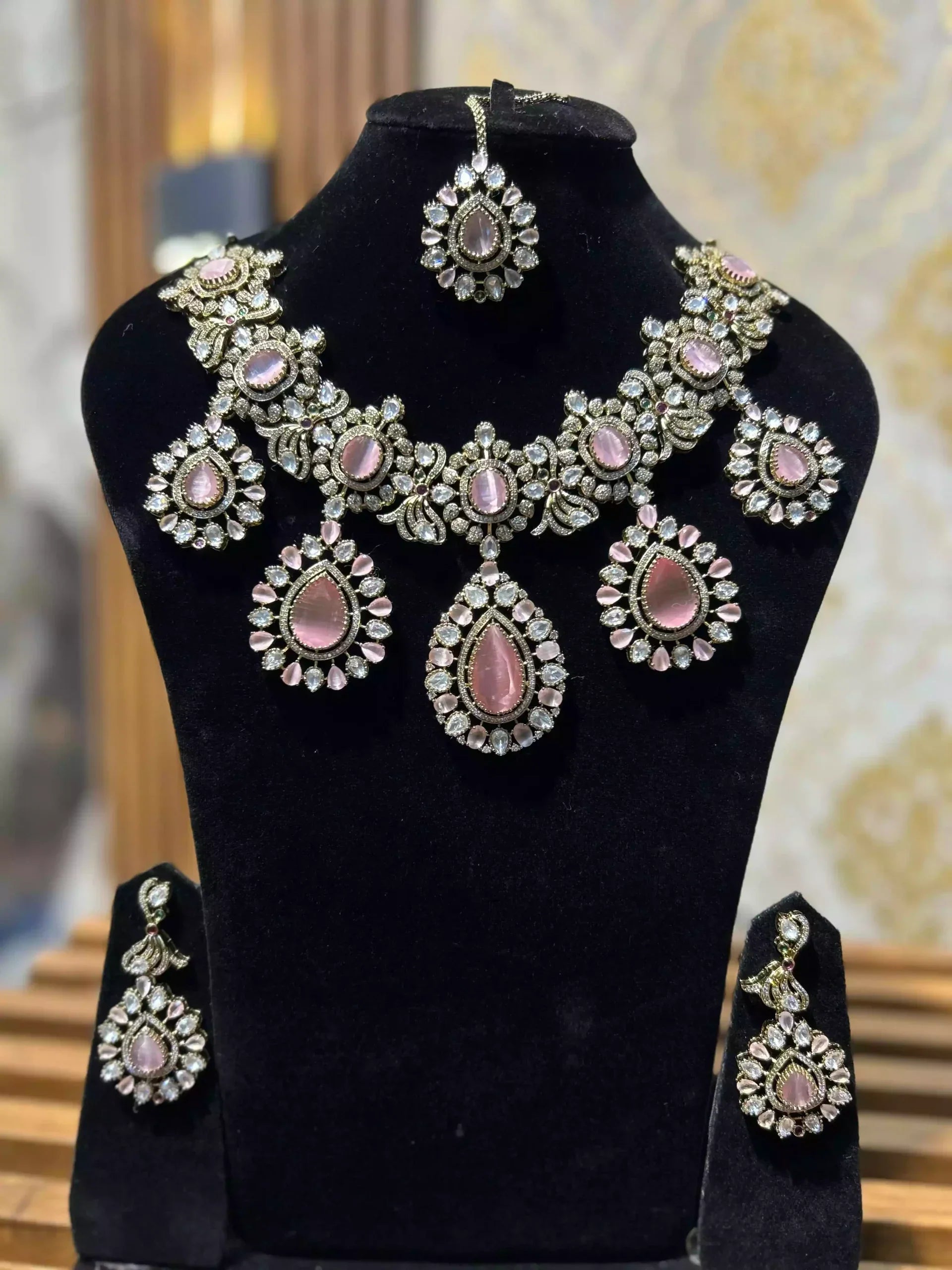 Diamond cut necklace set
