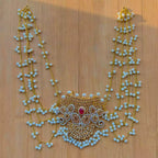 Zircon hair brooch