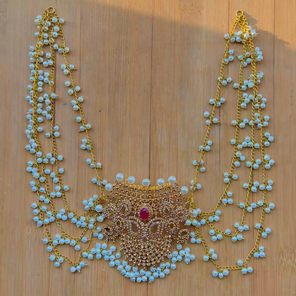 Zircon hair brooch
