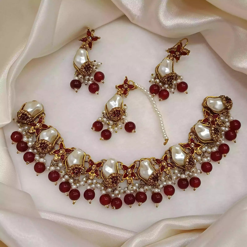 Mother pearl necklace set