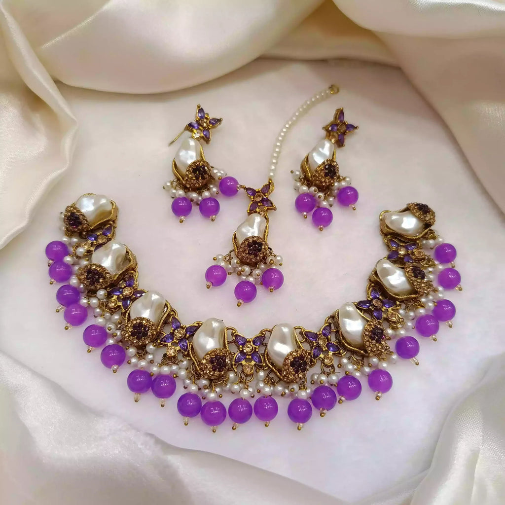 Mother pearl necklace set