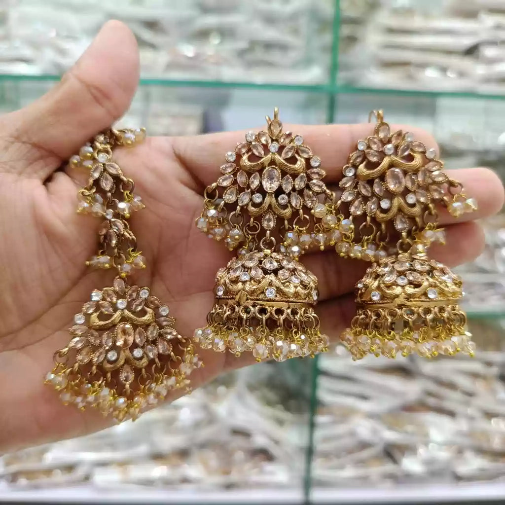 Zircon earrings with teeka