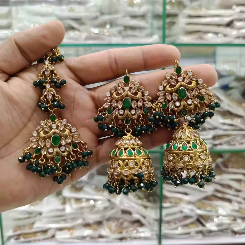 Zircon earrings with teeka