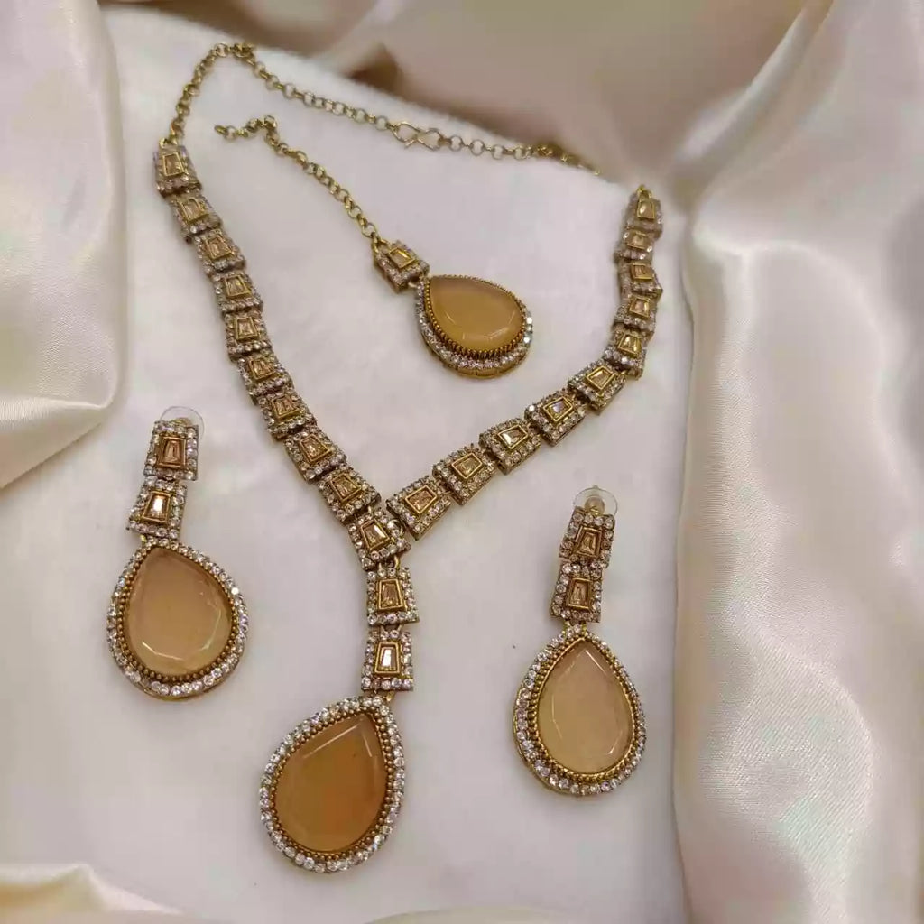 Zircon necklace set