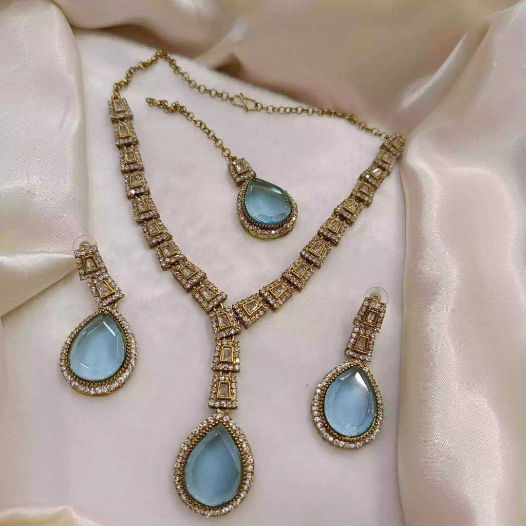 Zircon necklace set