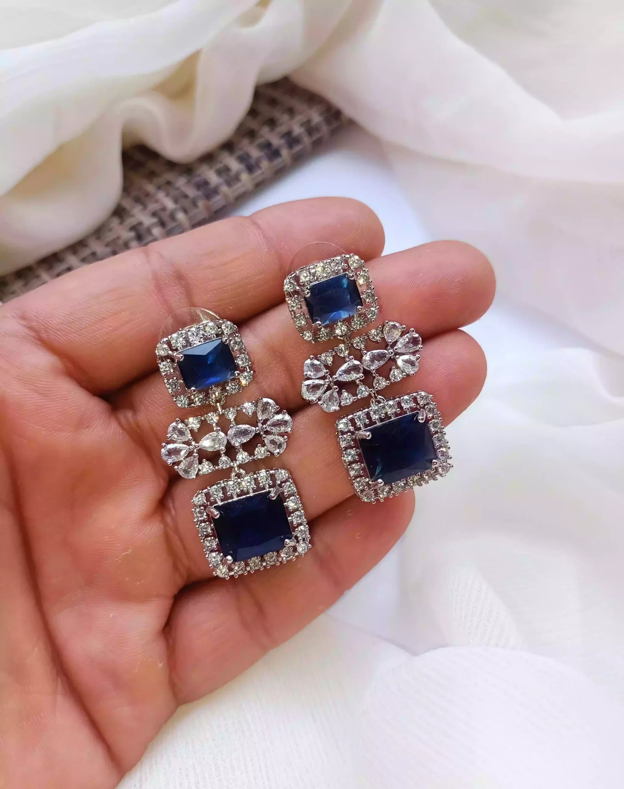 Micro zircon earrings Main image