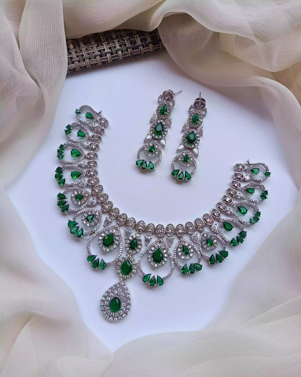 American diamond 1 carat set