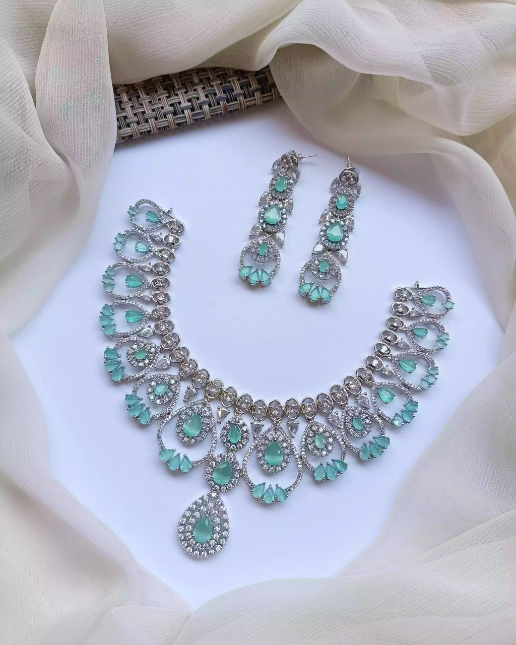 American diamond 1 carat set