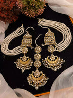 Kundan heavy earrings teeka