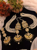 Kundan heavy earrings teeka