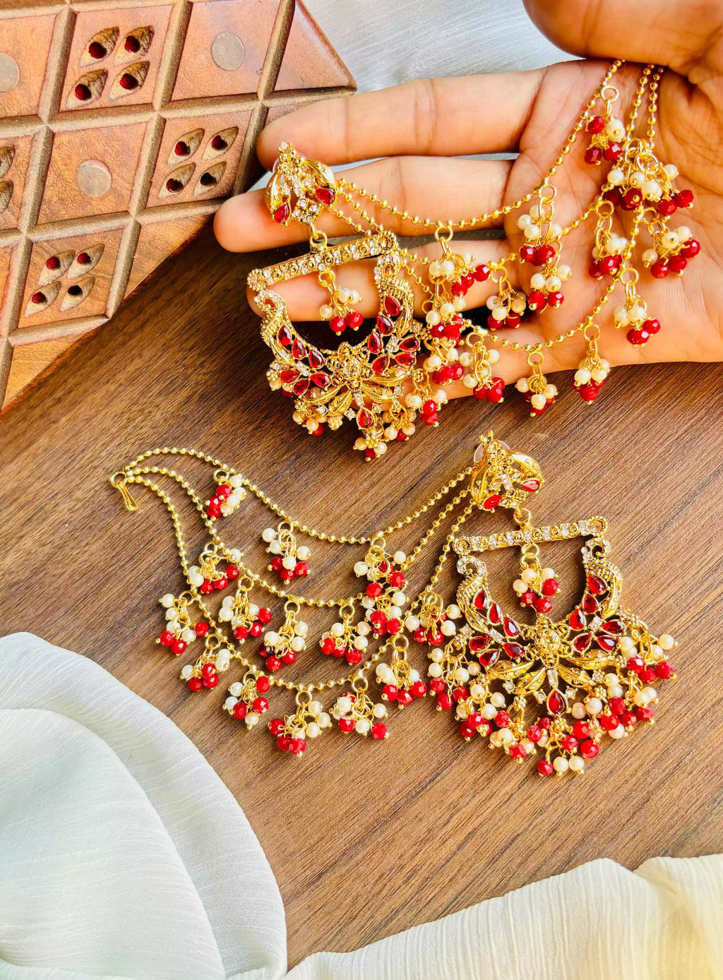 Zircon earrings with saharay