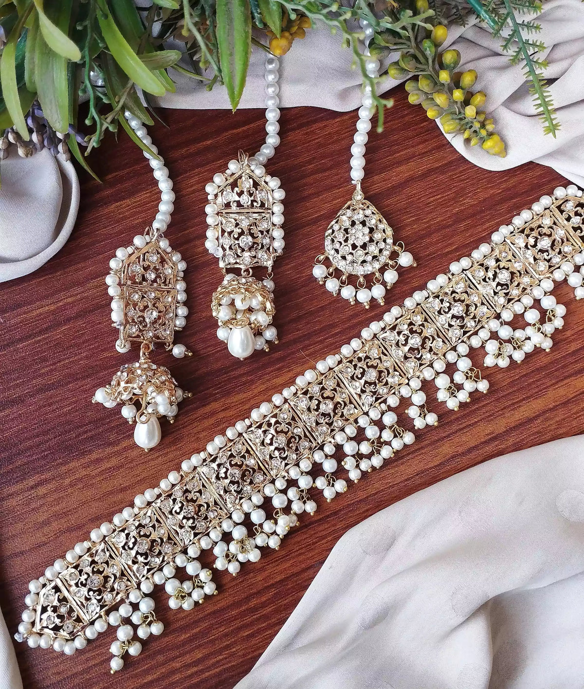 Hyderabadi choker set Main image