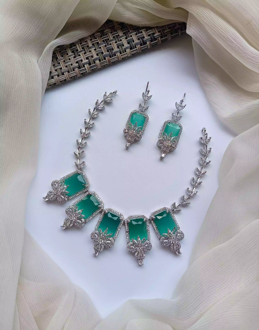 American diamond 1 carat set