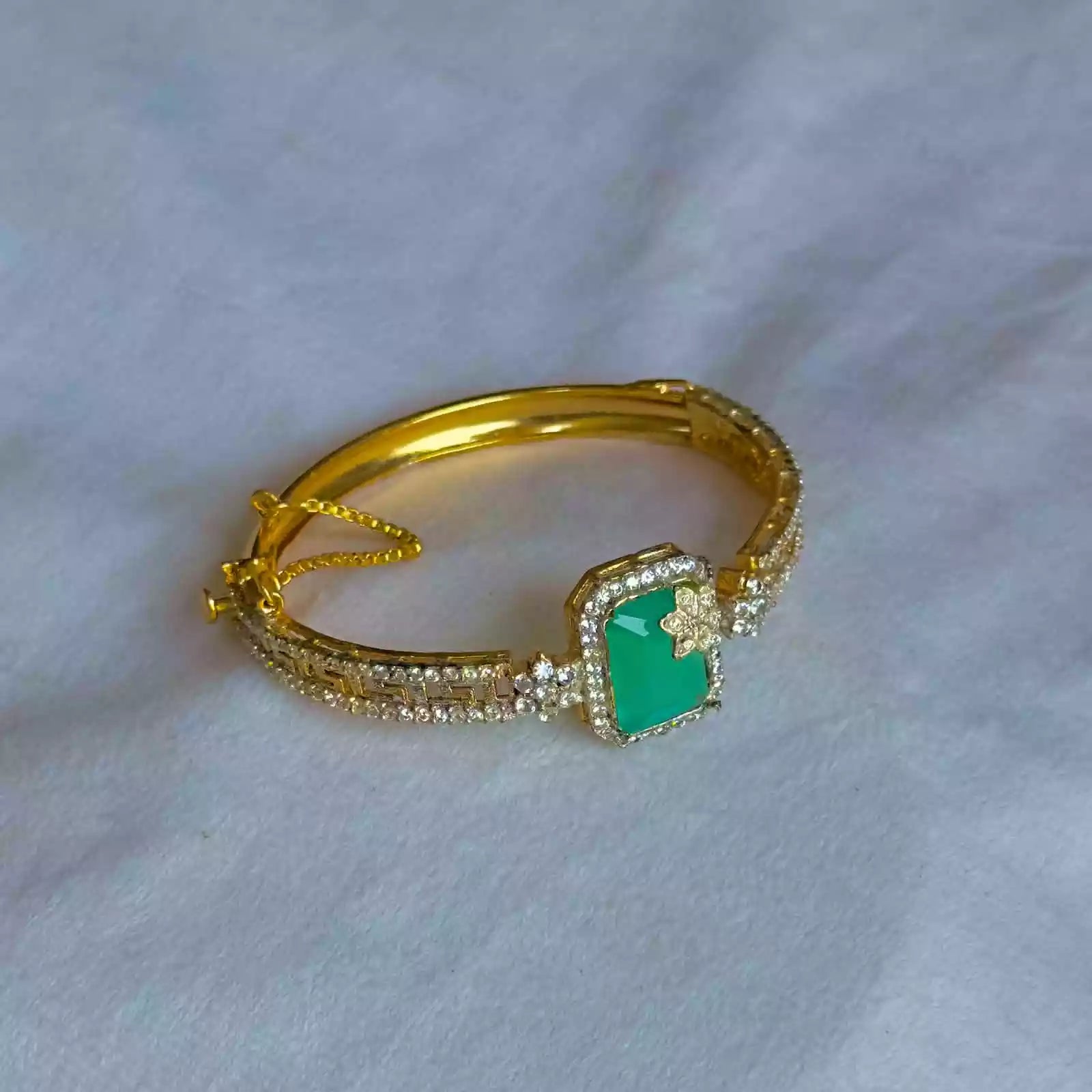 Gold plated openable kara